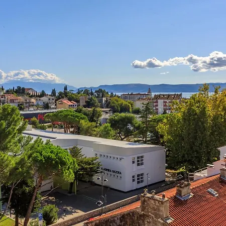 Franka Lägenhet Crikvenica