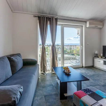 Franka Apartment