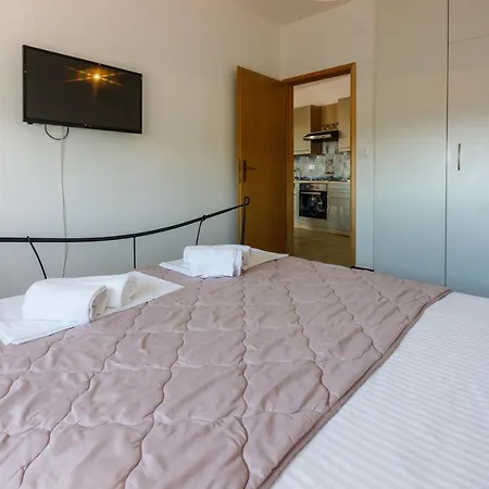 Franka Apartment